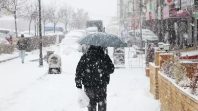 Meteoroloji’den Orta ve Doğu Karadeniz için turuncu kodlu uyarı: Sağanak ve yoğun kar geliyor!