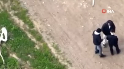 Sokak satıcısı havadan görüntülenince yakayı ele verdi