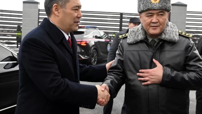 Kırgızistan Bakanlar Kurulu Başkan Yardımcısı ve 3 yardımcısı görevden alındı