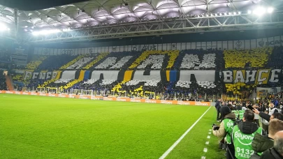 Fenerbahçe taraftarından özel koreografi