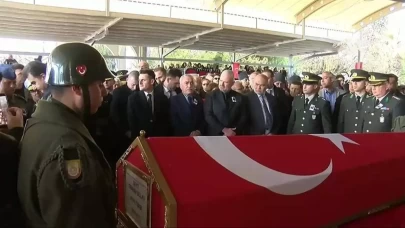 Şehit Pilot Binbaşı İbrahim Bolat İzmir’de son yolculuğuna uğurlandı