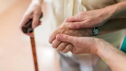 Evde Bakım Yardımı zamlı olarak hesaplara yatıyor