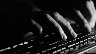 Almanya’da demiryolu kaosu: Deutsche Bahn’a yapay zekalı siber saldırı!