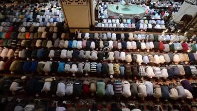 Cuma namazı saatleri 27 Mart 2026: Öğle ezanı kaçta okunacak? İstanbul, Ankara, İzmir il il cuma vakitleri