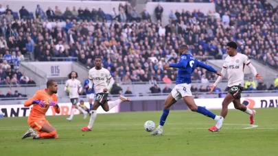 Chelsea'ye Everton'dan ağır darbe