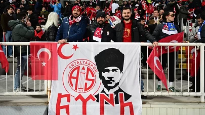 Kosova-Türkiye maçında milli coşku!