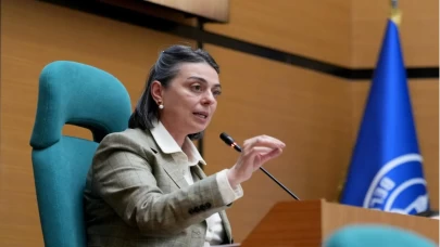 CHP'li belediyeler bir bir iflas bayrağı çekiyor! Dolu kasayla aldıkları Üsküdar Belediyesi maaşları ödeyebilmek için borçlanma yetkisi istedi!