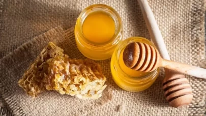 Doğal şifa kaynağı bal: Kalpten cilt bakımına ne kadar faydası var?