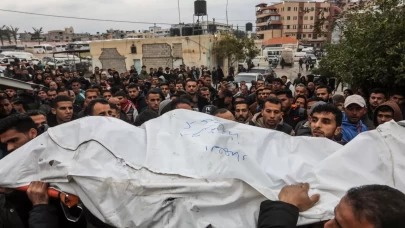 Gazze’de çadır kamplarına saldırı