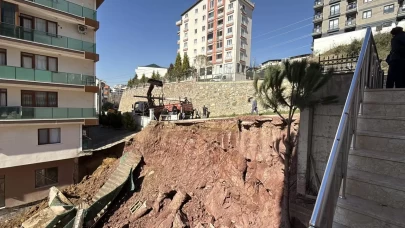 Gebze'de inşaat bölgesinde istinat duvarı çöktü