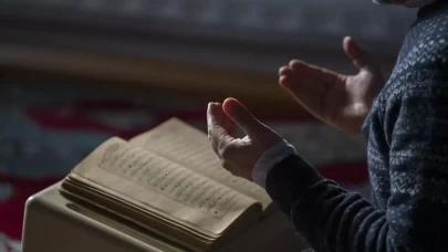 Ramazan’ın 14. günü okunacak dua: İsra Suresi 105-106. ayetler | Kaçıncı cüzde, Türkçe ve Arapça okunuşu
