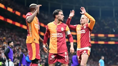 Galatasaray, Başakşehir karşısında ikinci yarıda farka koştu