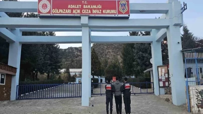 Dolandırıcılık suçuyla aranıyordu, askerlik yaparken yakalandı!