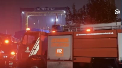 120 metrelik dev gemi alevlere teslim oldu