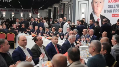 MHP İzmir'den gövde gösterisi