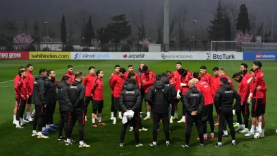 A Milli Takım, Romanya maçı öncesi antrenman yaptı! Hedef Dünya Kupası