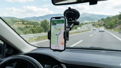 Arabalarda telefon tutucu yasak mı 2026? Telefon tutucu kullanmanın cezası ne?