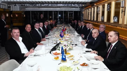 A Milli Futbol Takımı'nın Romanya karşılaşması öncesinde resmi maç yemeği düzenlendi