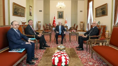 Numan Kurtulmuş, TDT Genel Sekreteri Ömüraliyev’i kabul etti