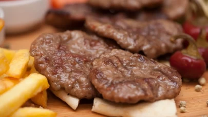 Derin dondurucu için anne köftesi