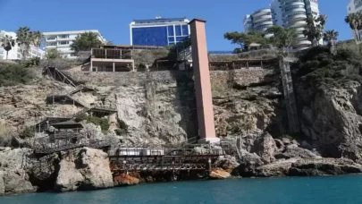 Antalya Falezlerinde yaşananlar Sümene Manastır'ını hatırlattı! 26 noktaya kaçak inşa yapılmış!