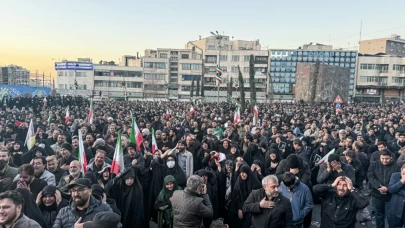 Hamaney'in ölümünün ardından gösteriler düzenlendi