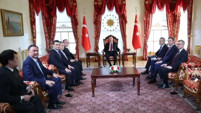 Dolmabahçe’de 'Türk Birliği' mesaisi! Cumhurbaşkanı Erdoğan, Türk Devletleri Teşkilatı heyetini kabul etti