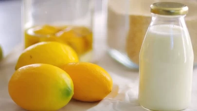 Sütün içine limon sıkıp için!