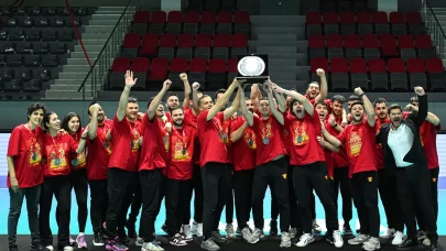 Göztepe hentbolda Süper Lig'e yükseldi