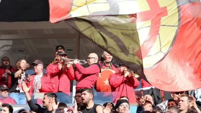 Eskişehirspor tribünlerinden İspanya’ya selam