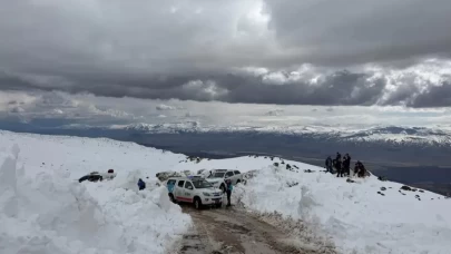 Ağrı'da kaybolan kadın dağcı için arama çalışması başlatıldı