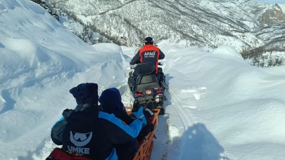 Tunceli’de karla mücadele: Ekipler hastalara zamanında ulaştı