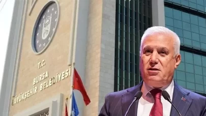 CHP'li Bursa Büyükşehir Belediye Başkanı Mustafa Bozbey konutunda gözaltına alındı