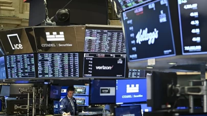 Trump’ın İran hamlesi piyasaları salladı: Petrol fiyatlarında %13’lük dev düşüş