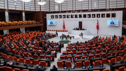 Sosyal medyaya ve doğum iznine yönelik düzenlemeleri de içeren kanun teklifi TBMM Genel Kurulunda