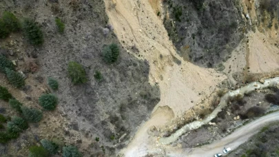 Afyonkarahisar'da korkutan görüntü: Dağlar resmen baraja aktı