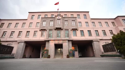 MSB: Türkiye’yi karşısına alanlar değil, Türkiye ile birlikte olanlar kazanacaktır