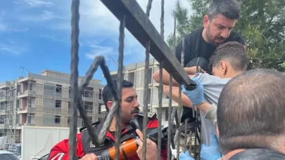 Koluna demir korkuluk saplanan öğrenci kurtarıldI