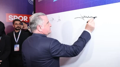 Bakan Bak açıkladı: Türkiye her haliyle spor ülkesi olma yolunda hızlıca ilerliyor