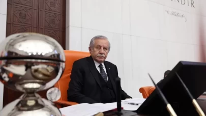MHP'li Celal Adan’dan 23 Nisan mesajı: İşgal karanlığını boğan hürriyet meşalesi