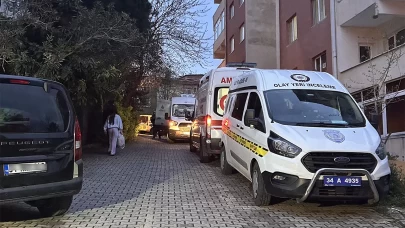 Üsküdar'da aile faciası: Anne ve babasını katlettikten sonra intihar etti