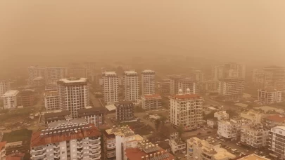 Afrika’dan gelen çöl tozu Alanya’yı kapladı