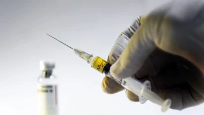 Flaş! Türkiye'de yeni dönem: Hepatit A aşısı ilk kez yerli olarak üretildi ve kullanıma sunuldu!