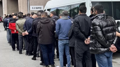Fiyatlarla oynayıp halka bozuk et yedirmeye çalışan 7 şüpheli tutuklandı