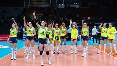Sultanlar Ligi'nde ilk finalist belli oldu! Fenerbahçe durdurulamıyor