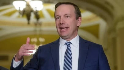 Demokratlardan Trump’a savaş suçu tepkisi: 'Sivilleri öldürmeye hazır'