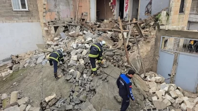 Gaziantep'te sağanak sonrası ev çöktü!