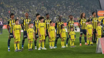 Fenerbahçe derbiye 3 değişiklikle çıktı!