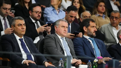 Avrupa’nın en büyüğü ÇBK Mersin! Bakan Bak şampiyonluğu yerinde izledi