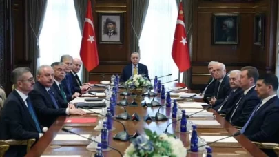 Cumhurbaşkanlığı Yüksek İstişare Kurulu sona erdi: 'Terörsüz Türkiye' ve 'İç Cephe' mesajı!